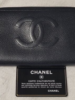 CHANEL Black Quilted Leather Wallet with CC Logo